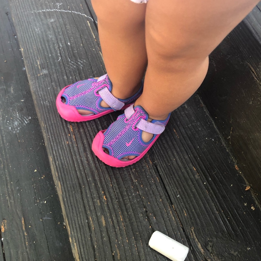 Nike sun ray size 5